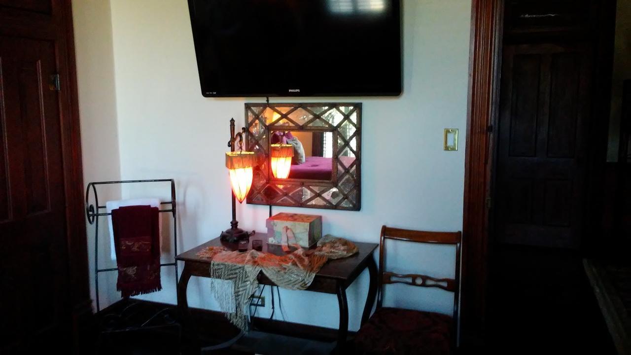 Fig Tree Manor Bed and breakfast Palestine
